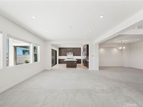 1062 Summit Oak Dr, Lake Forest CA 92679