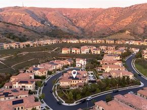 114 Great Oak, Irvine CA 92602