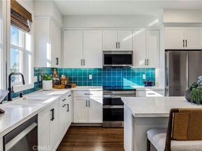 12720 Azure Way 27, Hawthorne CA 90250