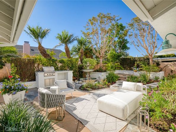 16401 Serenade Lane, Huntington Beach CA 92647