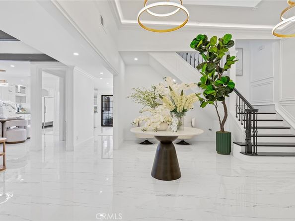 16401 Serenade Lane, Huntington Beach CA 92647