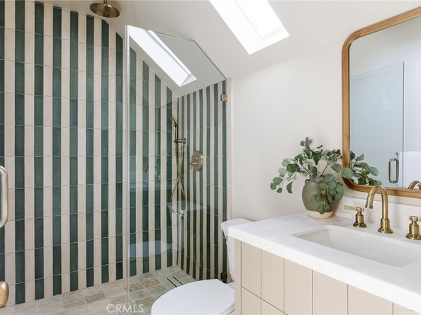 5415 Ash Street, Los Angeles CA 90042