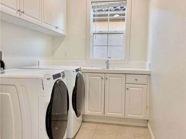 22 Lark, Lake Forest CA 92630