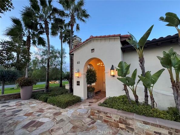 22 Lark, Lake Forest CA 92630