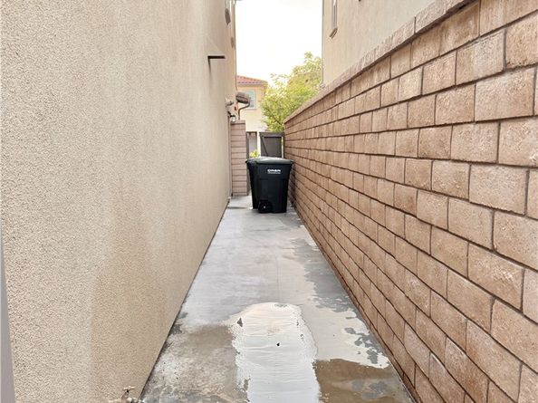 22 Lark, Lake Forest CA 92630