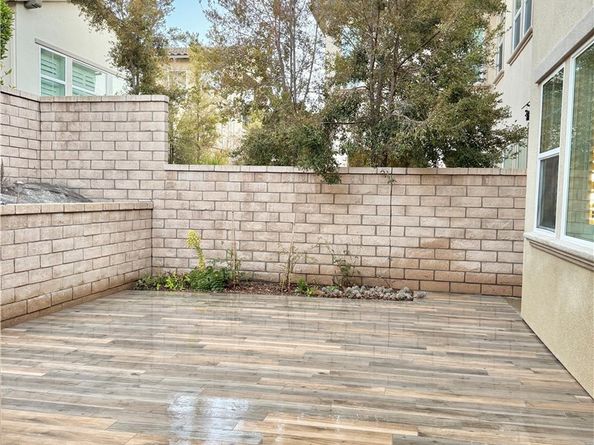 22 Lark, Lake Forest CA 92630