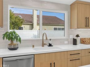 20942 Queens Park, Huntington Beach CA 92646