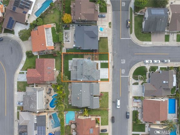 20942 Queens Park, Huntington Beach CA 92646