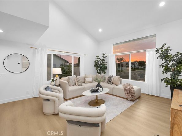 20942 Queens Park, Huntington Beach CA 92646