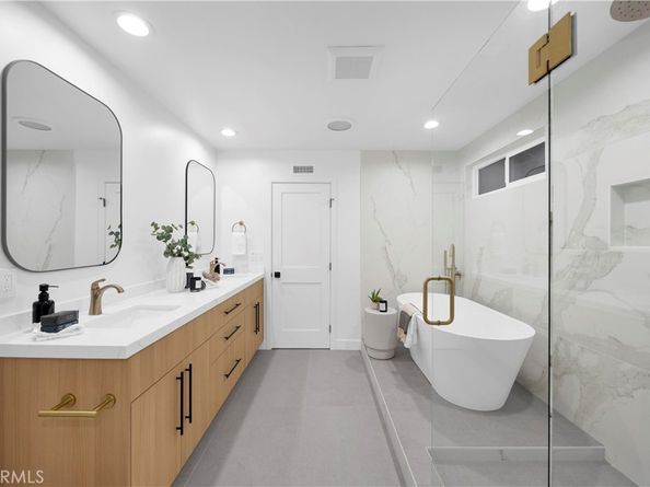 20942 Queens Park, Huntington Beach CA 92646