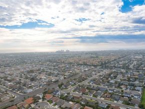 20942 Queens Park, Huntington Beach CA 92646