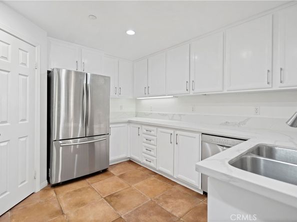 221 Lonetree, Irvine CA 92603