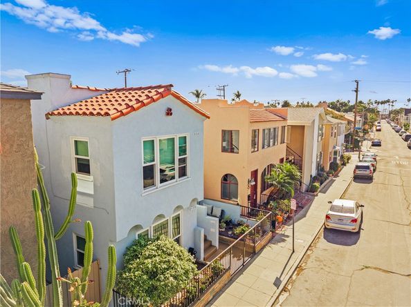 150 Ximeno, Long Beach CA 90803