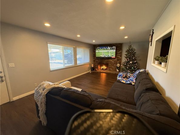 288 Royal Coach, Pomona CA 91767