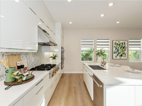 220 Holliston, Lake Forest CA 92630