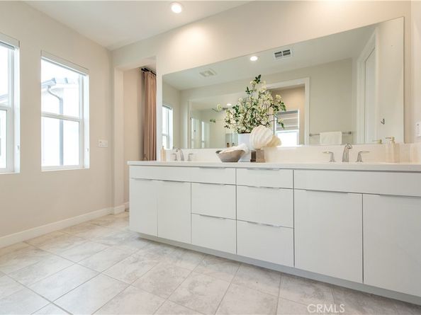 220 Holliston, Lake Forest CA 92630