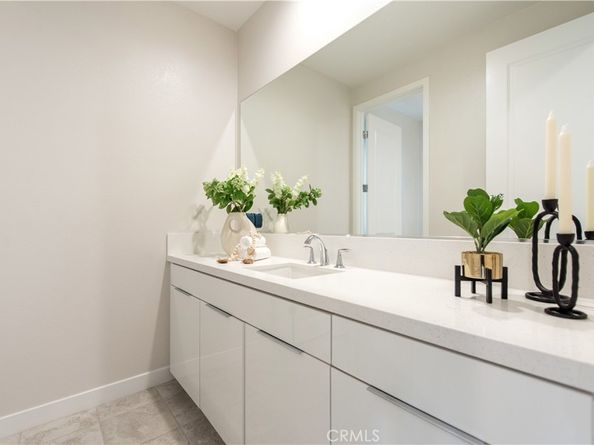 220 Holliston, Lake Forest CA 92630