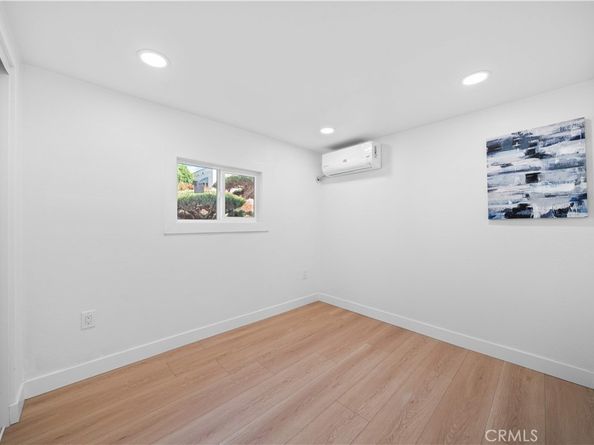 1249 S Burnside Ave, Los Angeles CA 90019