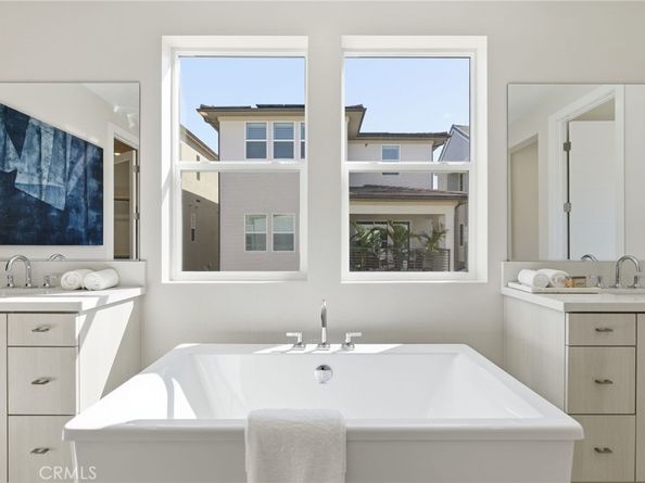 130 Paddlewheel, Lake Forest CA 92630