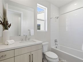 130 Paddlewheel, Lake Forest CA 92630