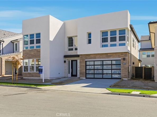 130 Paddlewheel, Lake Forest CA 92630