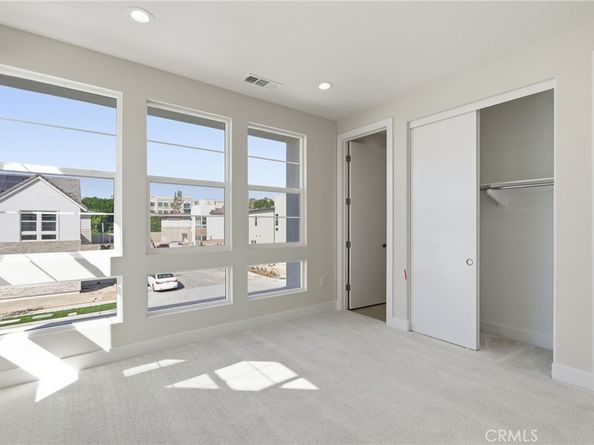 130 Paddlewheel, Lake Forest CA 92630