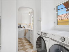 11150 Hortense Street, Toluca Lake CA 91602