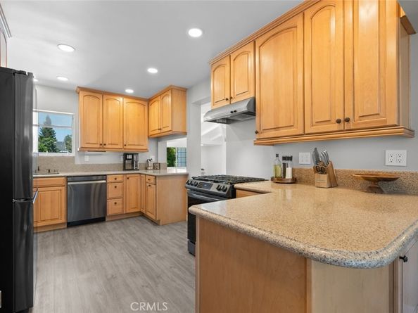 17441 Rayen Street, Sherwood Forest CA 91325