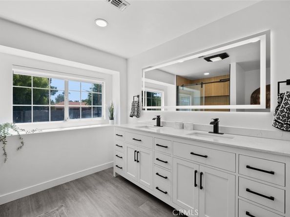 17441 Rayen Street, Sherwood Forest CA 91325
