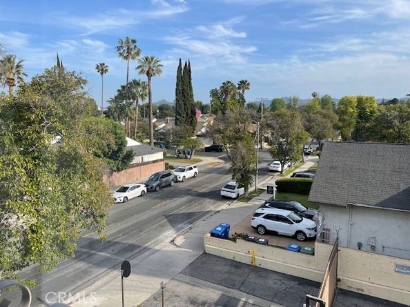 12720 Burbank Boulevard 311, Valley Village CA 91607