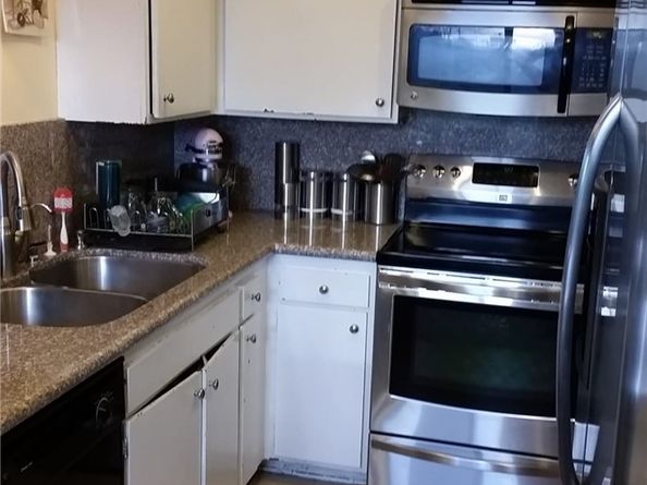 12720 Burbank Boulevard 311, Valley Village CA 91607