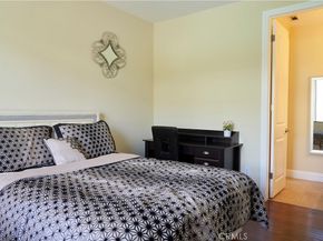 689 E Boxwood Lane, Azusa CA 91702