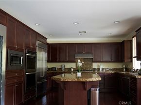 689 E Boxwood Lane, Azusa CA 91702