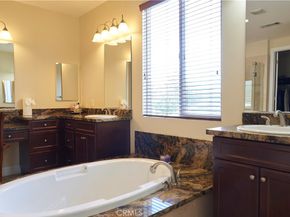 689 E Boxwood Lane, Azusa CA 91702