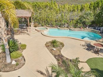 689 E Boxwood Lane