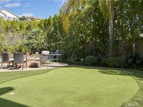 689 E Boxwood Lane, Azusa CA 91702