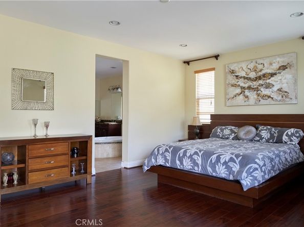689 E Boxwood Lane, Azusa CA 91702