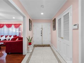 9453 Shoshone Ave, Northridge CA 91325