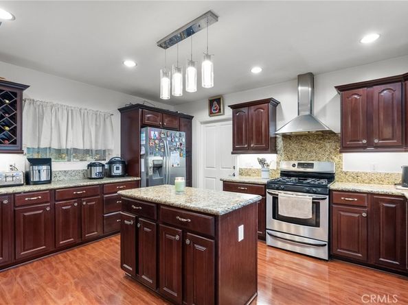 9453 Shoshone Ave, Northridge CA 91325