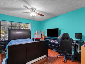 9453 Shoshone Ave, Northridge CA 91325