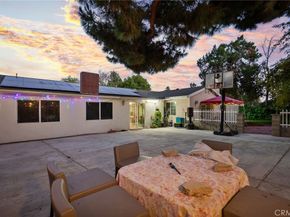 9453 Shoshone Ave, Northridge CA 91325