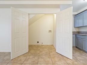 9714 9714 1/4 S Main, Los Angeles CA 90003