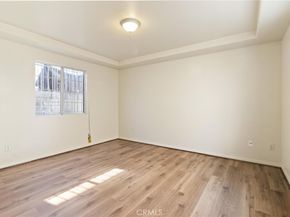 9714 9714 1/4 S Main, Los Angeles CA 90003