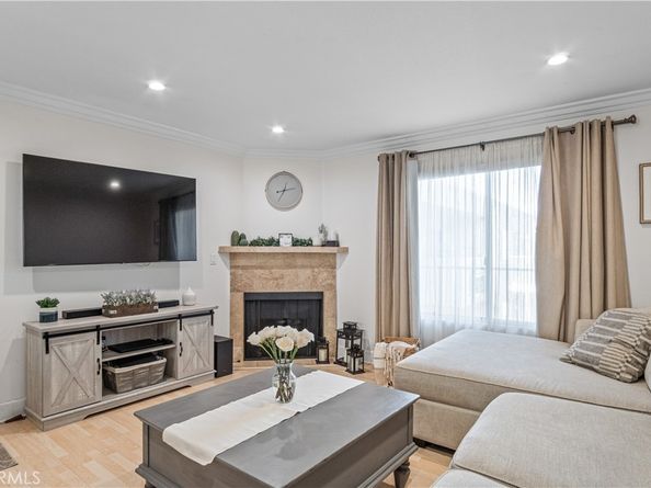 7035 Woodley Avenue 203, Van Nuys CA 91406