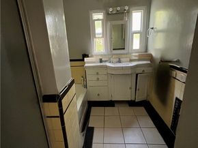 5620 5618 CARTWRIGHT Avenue 2, North Hollywood CA 91601