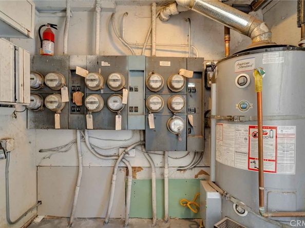 11936 Hart St, North Hollywood CA 91605