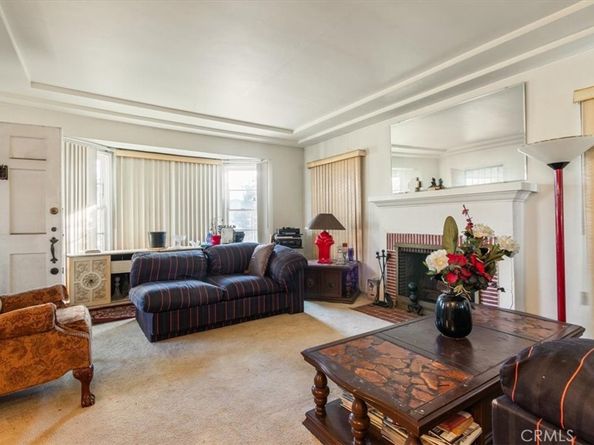 2007 W 94th Street, Los Angeles CA 90047