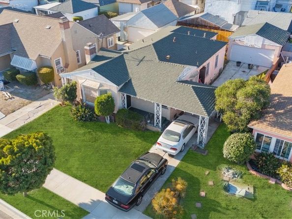 2007 W 94th Street, Los Angeles CA 90047