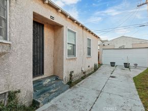 2007 W 94th Street, Los Angeles CA 90047