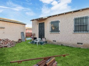 2007 W 94th Street, Los Angeles CA 90047